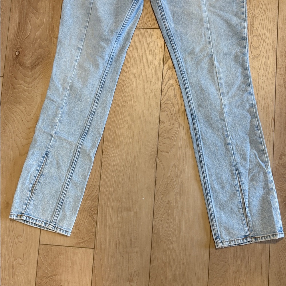 Abercrombie & Fitch Light Wash Flare Jeans - Picture 2 of 2